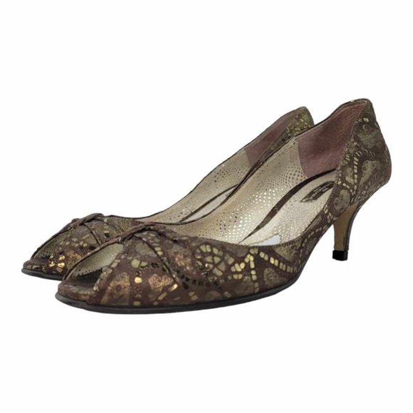 AUTHENTIC VINTAGE BALENCIAGA Women's Leather and Lace 60MM Kitten Heeled Pump - Picture 11 of 15